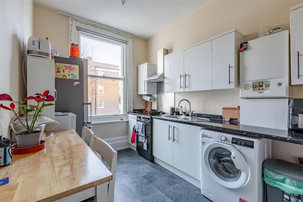 F2 - Kitchen