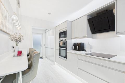 4 bedroom detached house for sale, Browns Way, Beverley, HU17 8FQ