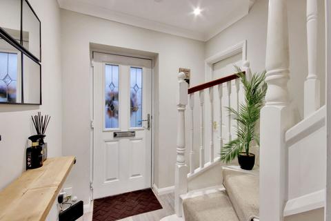 2 bedroom link detached house for sale, Black Horse Mews, Sevenoaks TN15