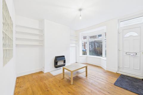 undefined, Raglan Avenue, Raglan Street, Hull,  HU5 2JB