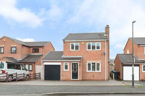 3 bedroom detached house to rent, Birkdale Drive, Chesterfield S40