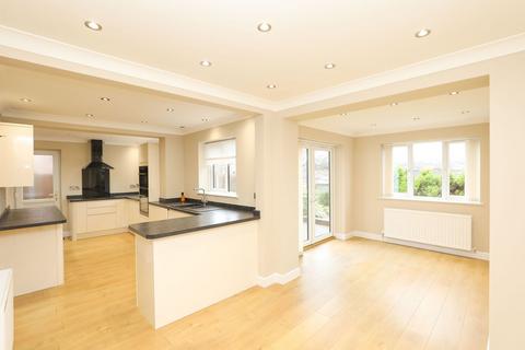 3 bedroom detached house to rent, Birkdale Drive, Chesterfield S40