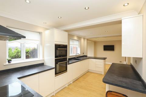3 bedroom detached house to rent, Birkdale Drive, Chesterfield S40