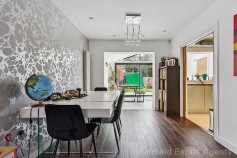 3 bedroom terraced house for sale, Fontwell Close, Harrow Weald