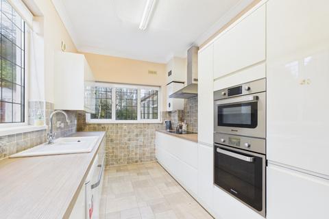 4 bedroom detached bungalow for sale, Carr Lane, Willerby, Hull,  HU10 6JP