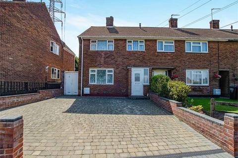 3 bedroom terraced house to rent, Morgan Drive, Greenhithe DA9