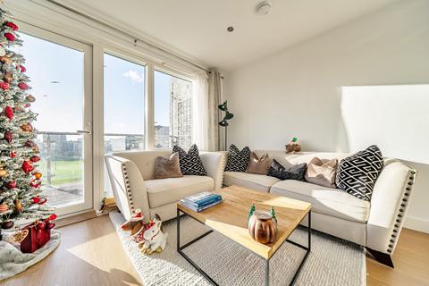 3 bedroom flat for sale, Upper North Street, London E14