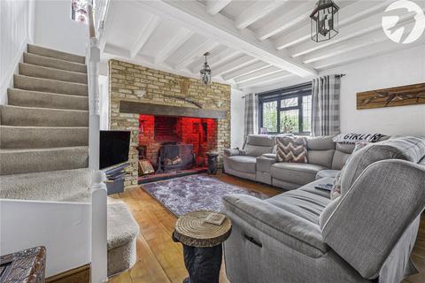 3 bedroom semi-detached house for sale, High View, Highlands Hill, Swanley Village, Kent, BR8