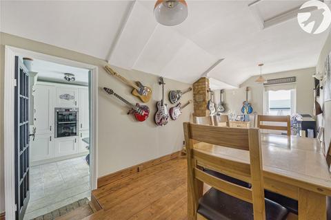 3 bedroom semi-detached house for sale, High View, Highlands Hill, Swanley Village, Kent, BR8