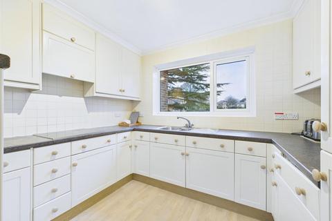 2 bedroom apartment to rent, Hill Turrets Close, Sheffield