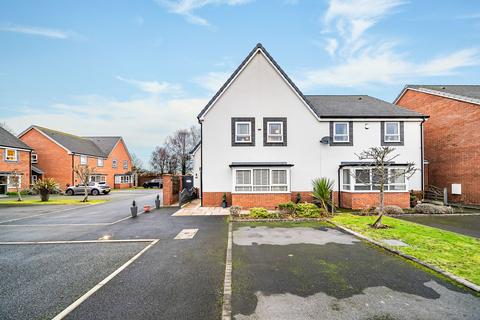 3 bedroom semi-detached house for sale, Summerwood Gardens, Ormskirk L39