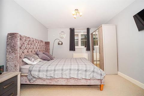 2 bedroom flat for sale, Helmsman Rise, St. Leonards-On-Sea