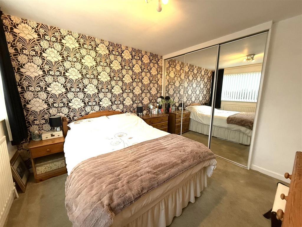 44 jos bed 3.jpeg