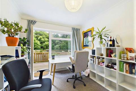 3 bedroom apartment for sale, Ravine Road, Boscombe Manor, Bournemouth, Dorset, BH5