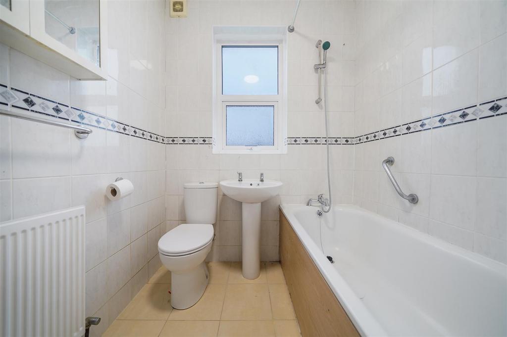 15 Waverley Avenue - 7b Po0 KQWz WPLWFr5l Own.jpg
