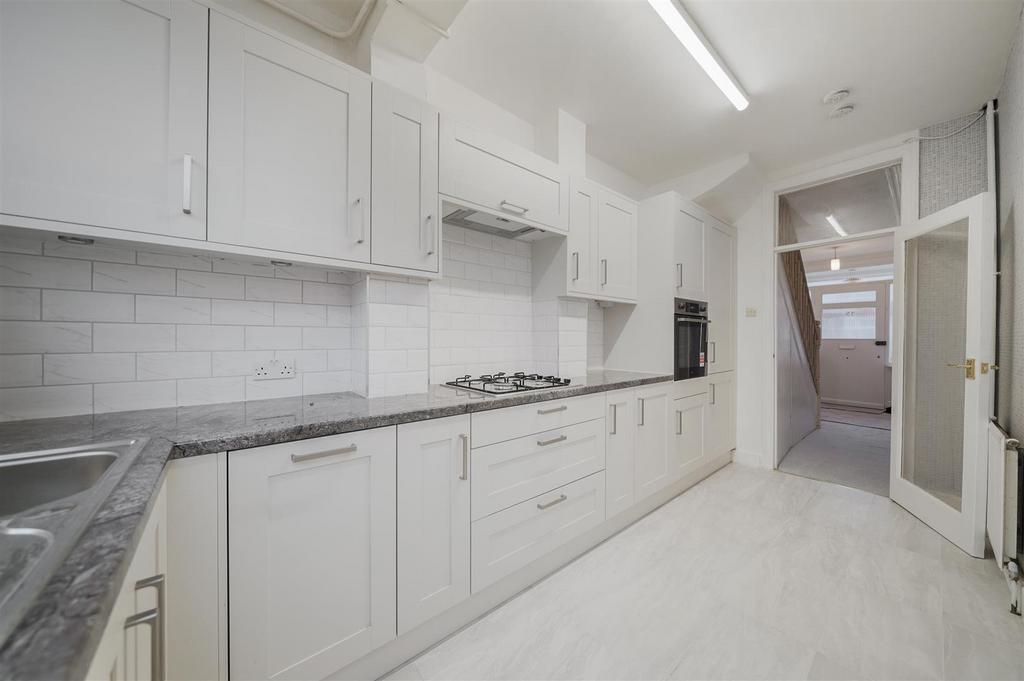 15 Waverley Avenue - WUFbn Ieye SLXAft92 Lfn.jpg