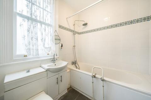 2 bedroom maisonette for sale, Okeburn Road, London SW17