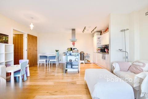 3 bedroom flat to rent, Paul Shekleton House, 40 Trinity Close, E11