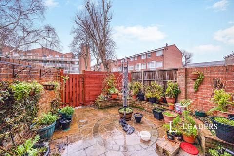 4 bedroom terraced house to rent, Nutfield Place, Portsmouth, Hampshire, PO1