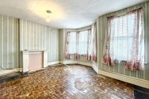 4 bedroom semi-detached house for sale, 74 Drakefell Road, Nunhead, London, SE14 5SJ