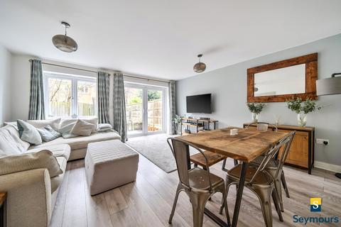 undefined, Jacobs Green, Surrey GU1