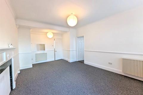 2 bedroom flat for sale, Brigstocke Terrace, Ryde, PO33 2PD