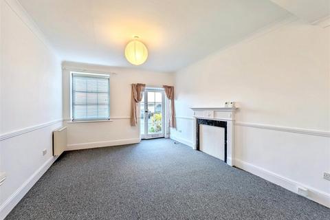 2 bedroom flat for sale, Brigstocke Terrace, Ryde, PO33 2PD