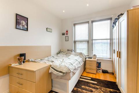 undefined, Ballards Lane N3, Finchley, London, N3