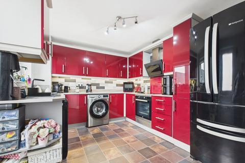 3 bedroom end of terrace house for sale, Cromwell Drive, Hinchingbrooke Park, Huntingdon.