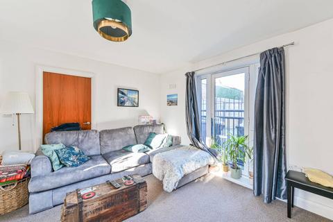 2 bedroom flat to rent, Nettlefold Place, West Norwood, London, SE27