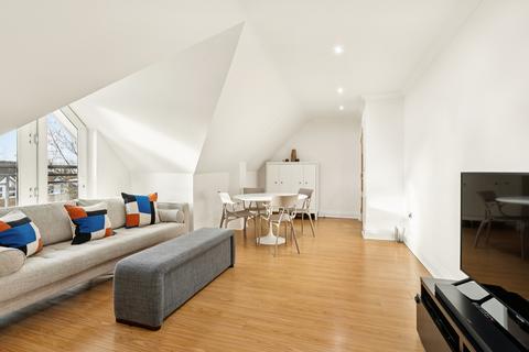 2 bedroom flat for sale, Castlebar Park, Ealing, London, W5