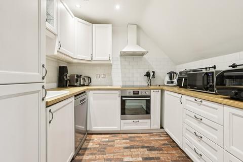 2 bedroom flat for sale, Castlebar Park, Ealing, London, W5
