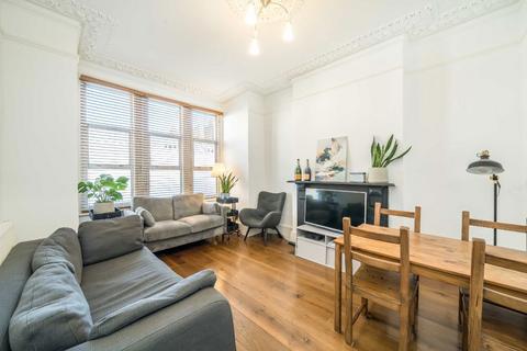 1 bedroom flat to rent, Prideaux Road, London SW9