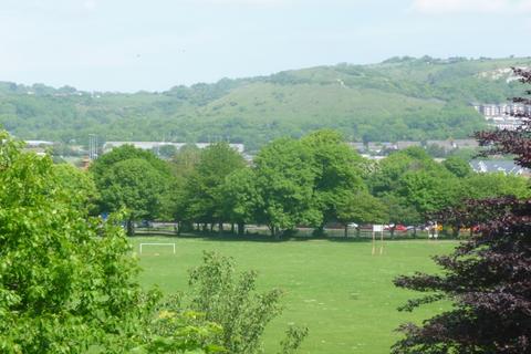 2 bedroom apartment to rent, Cheriton Road, Kent CT19