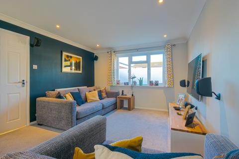 3 bedroom end of terrace house for sale, Elm Road, Buckinghamshire HP12
