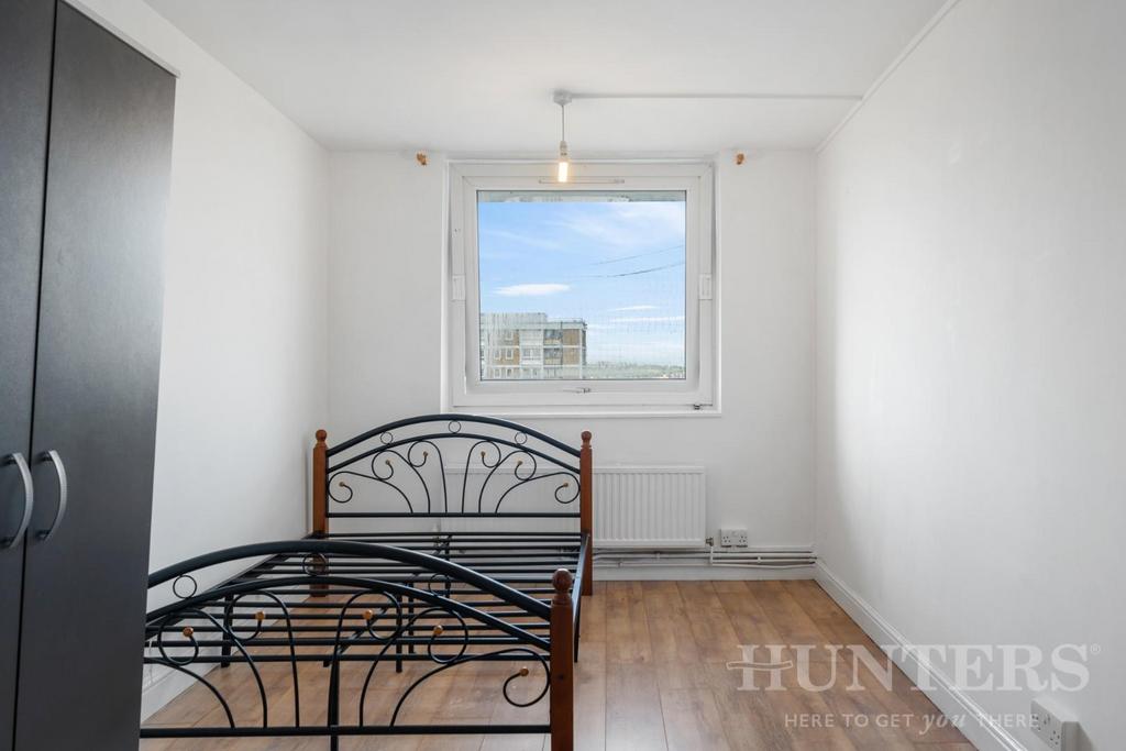 Flat 111, Twyford House N15 6 PB-5.jpg