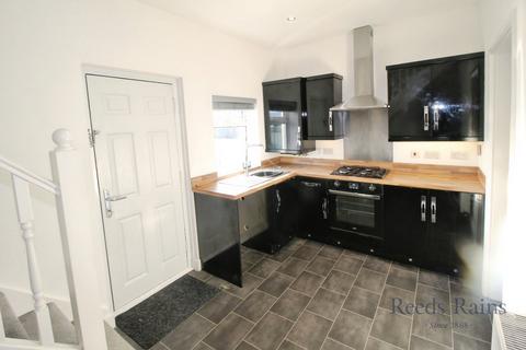 2 bedroom terraced house for sale, Wood Lane, Leeds LS26