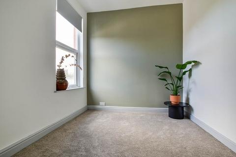1 bedroom apartment to rent, Barton Road, Manchester M32