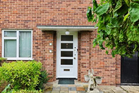 undefined, The Ridings, Ealing, London, W5