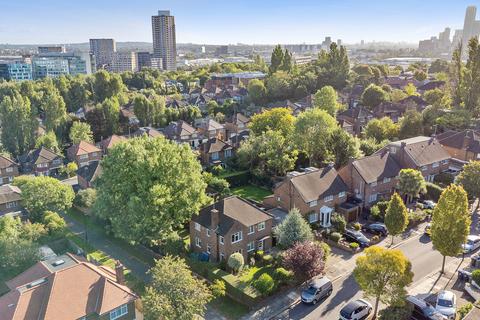 undefined, The Ridings, Ealing, London, W5