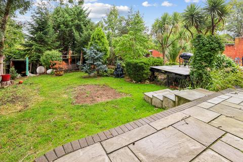 undefined, The Ridings, Ealing, London, W5