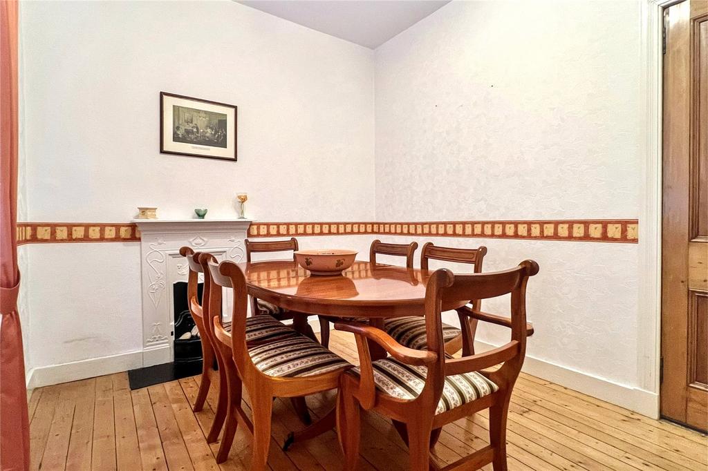 Bedroom 3/Dining Rm