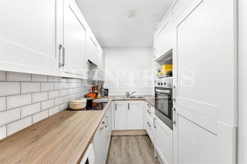 3 bedroom terraced house for sale, Morland Place, London, N15