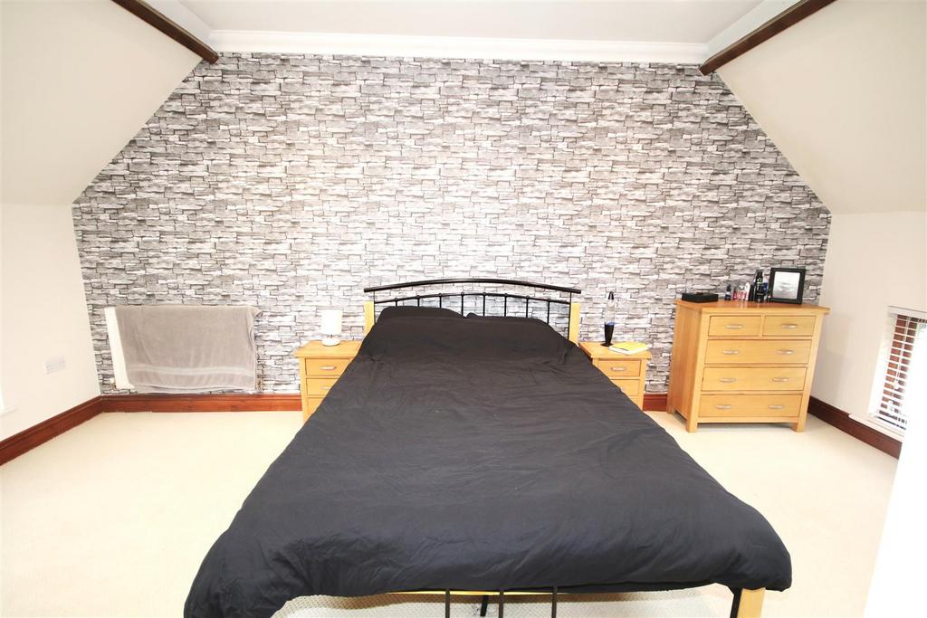 Bedroom 1a.JPG