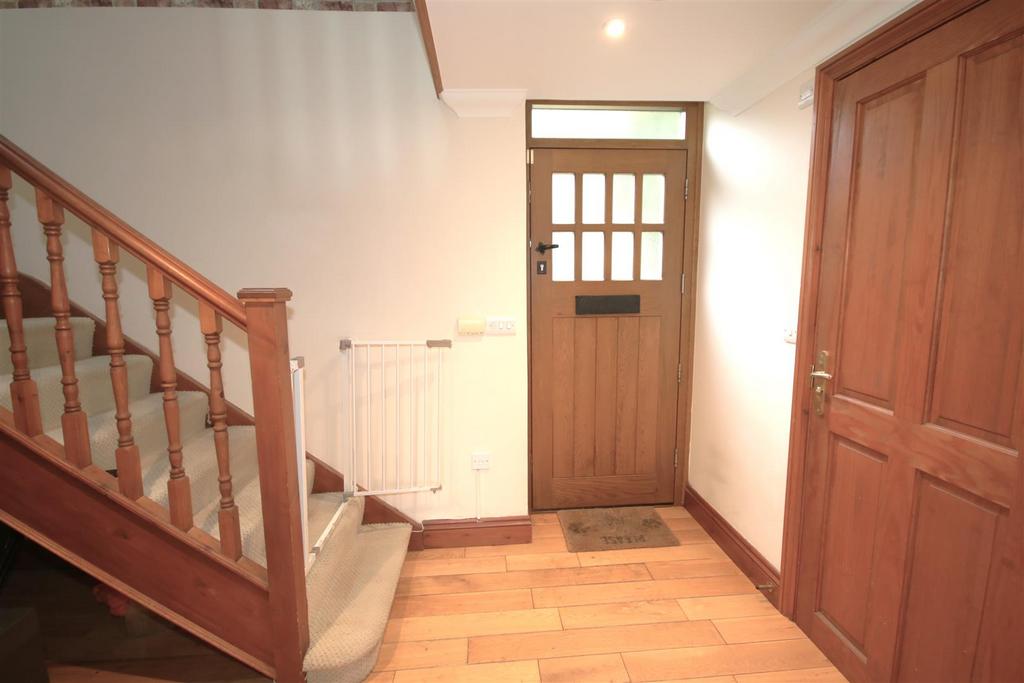Hall b.JPG