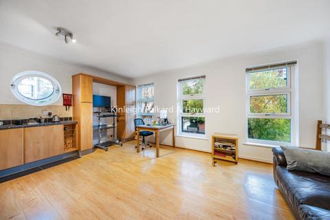 1 bedroom flat to rent, Wolfe Crescent, Surrey Quays, London, SE16
