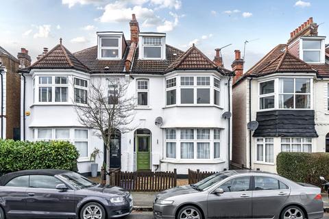 3 bedroom terraced house to rent, Claremont Avenue, New Malden, KT3