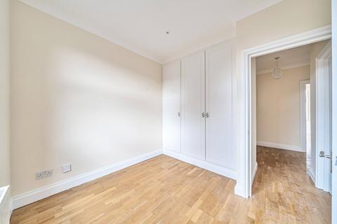 3 bedroom terraced house to rent, Claremont Avenue, New Malden, KT3