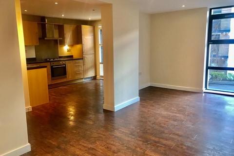 2 bedroom flat to rent, 20 Scott Avenue, London SW15