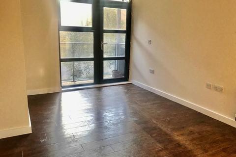 2 bedroom flat to rent, 20 Scott Avenue, London SW15